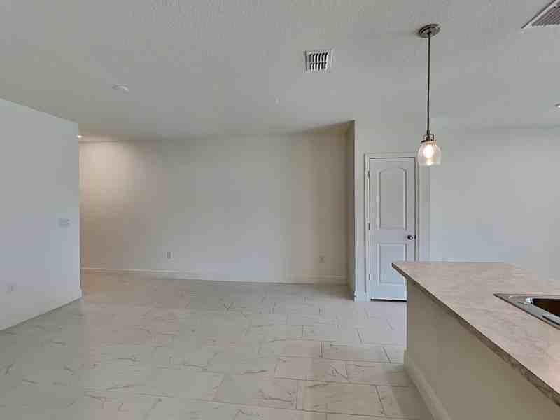 1308 Mirabella Cir - Photo 3 of 17