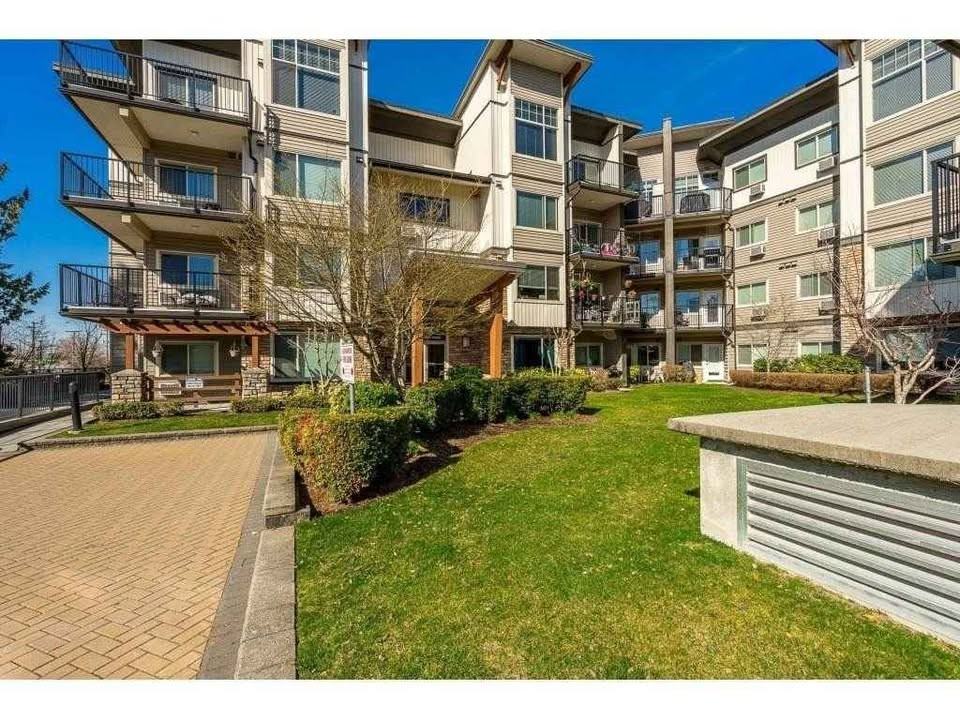 11935 Burnett Street #203 - Photo 4 of 11