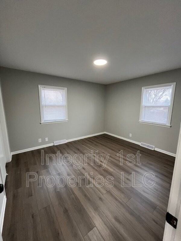 6305 N Highland Ave - Photo 4 of 15