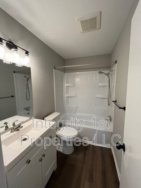 6305 N Highland Ave - Photo 6 of 15