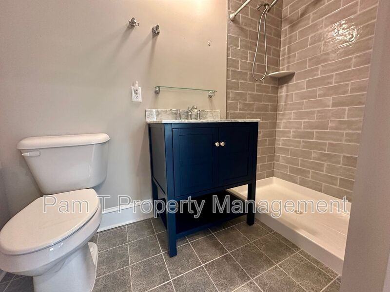 512 E 34th St - Photo 6 of 16
