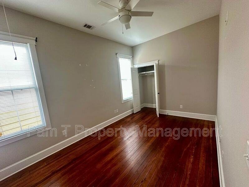 512 E 34th St - Photo 7 of 16