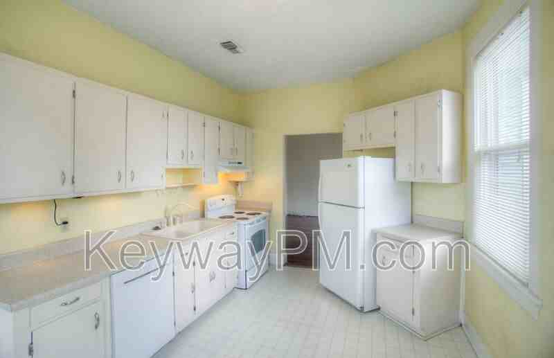 250 Ellis St - Photo 7 of 12