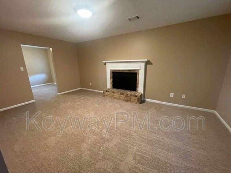 331 Avery Lndg - Photo 4 of 18