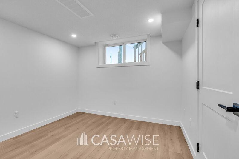 15412 96 Ave Nw #BS - Photo 4 of 13