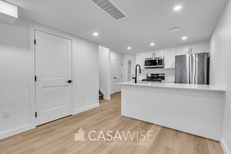 15412 96 Ave Nw #BS - Photo 5 of 13