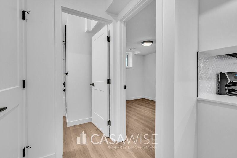 15412 96 Ave Nw #BS - Photo 7 of 13