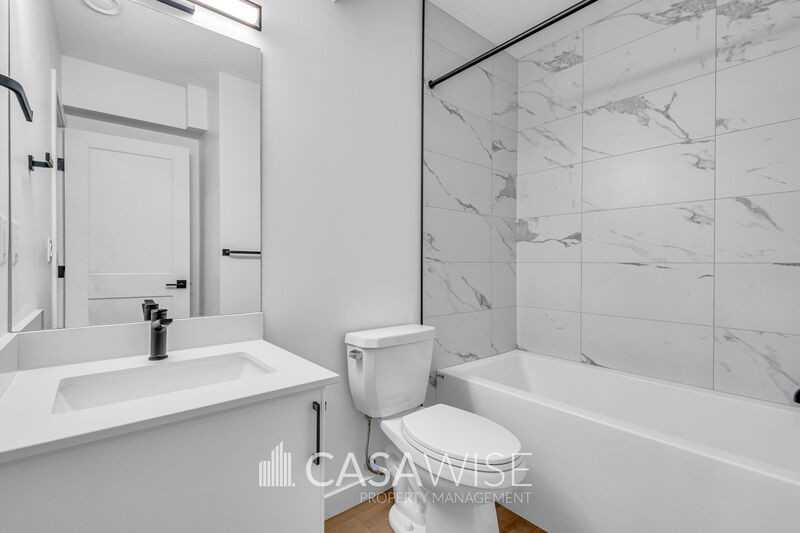 15412 96 Ave Nw #BS - Photo 7 of 12