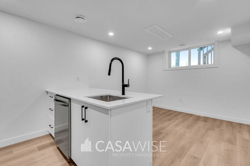 15414 96 Ave Nw #BS - Photo 2 of 12