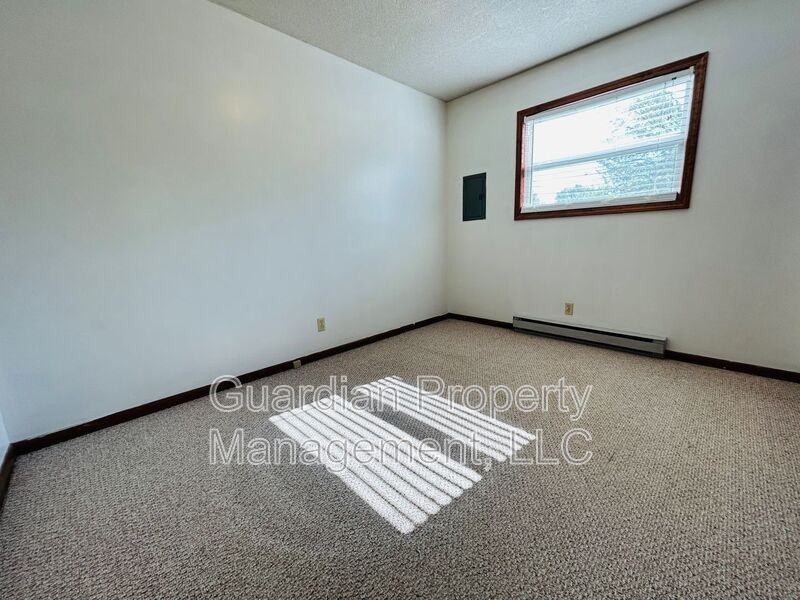 1145 1/2 N College Dr #D1 - Photo 3 of 13