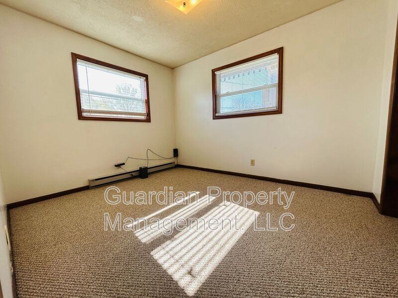 1145 1/2 N College Dr #D1 - Photo 7 of 13