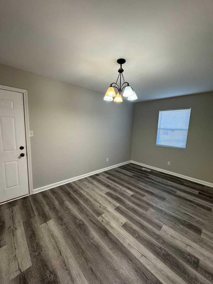 1825 Horizon Ln - Photo 3 of 13
