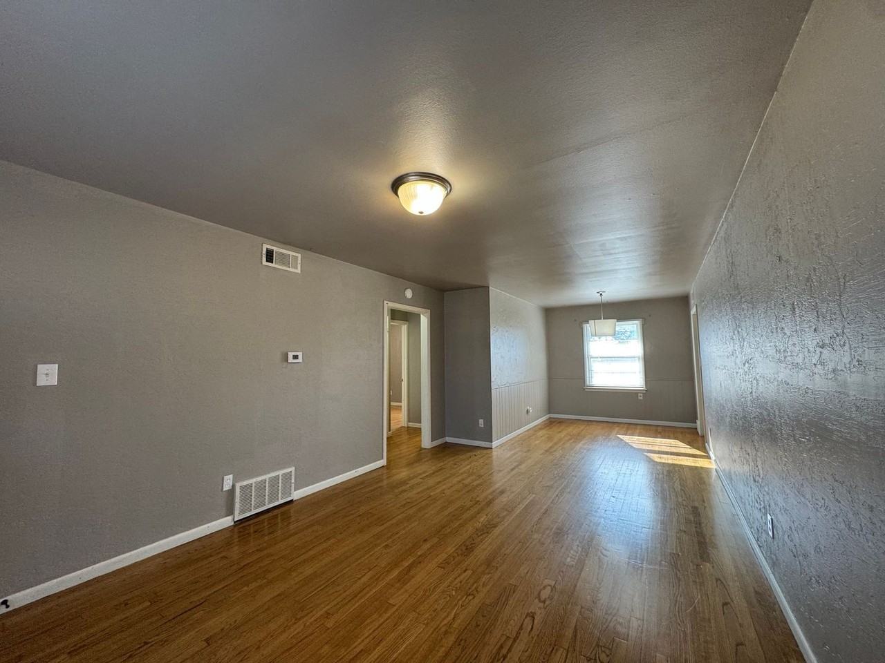 2918 Nw 73rd St - Photo 3 of 17