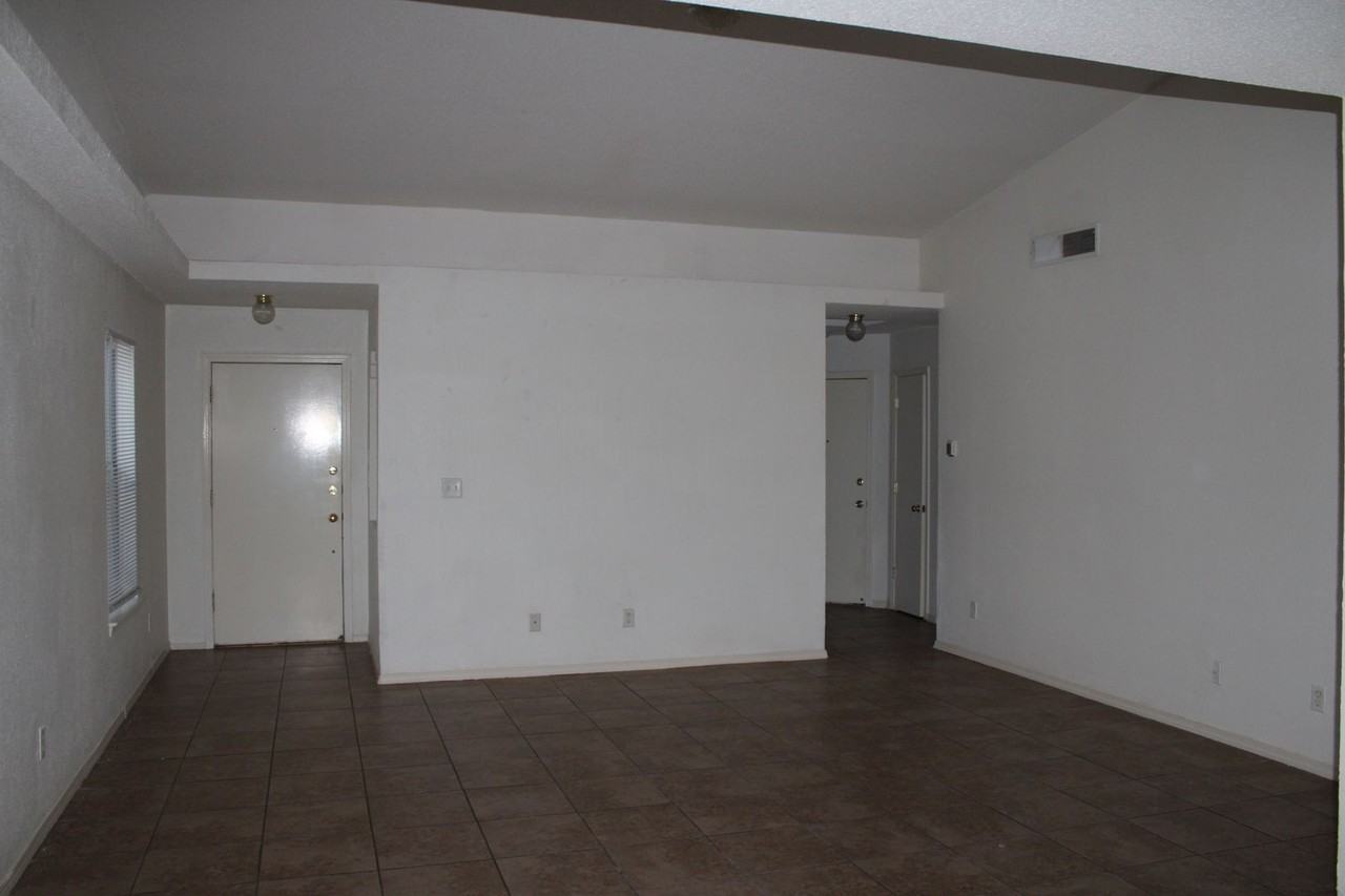12245 Tierra Azteca Dr - Photo 3 of 22