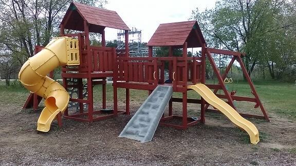 Appleridge Apartments - Photo 3 of 7