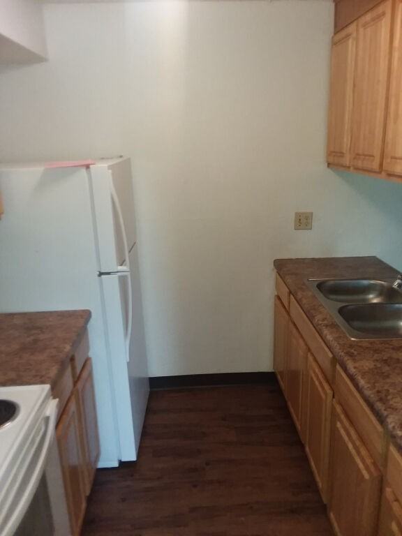 Appleridge Apartments - Photo 6 of 7