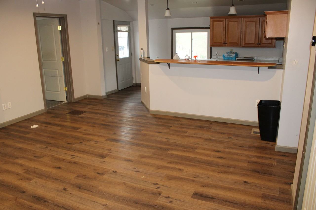 1171 Bridgeton Rd - Photo 2 of 7