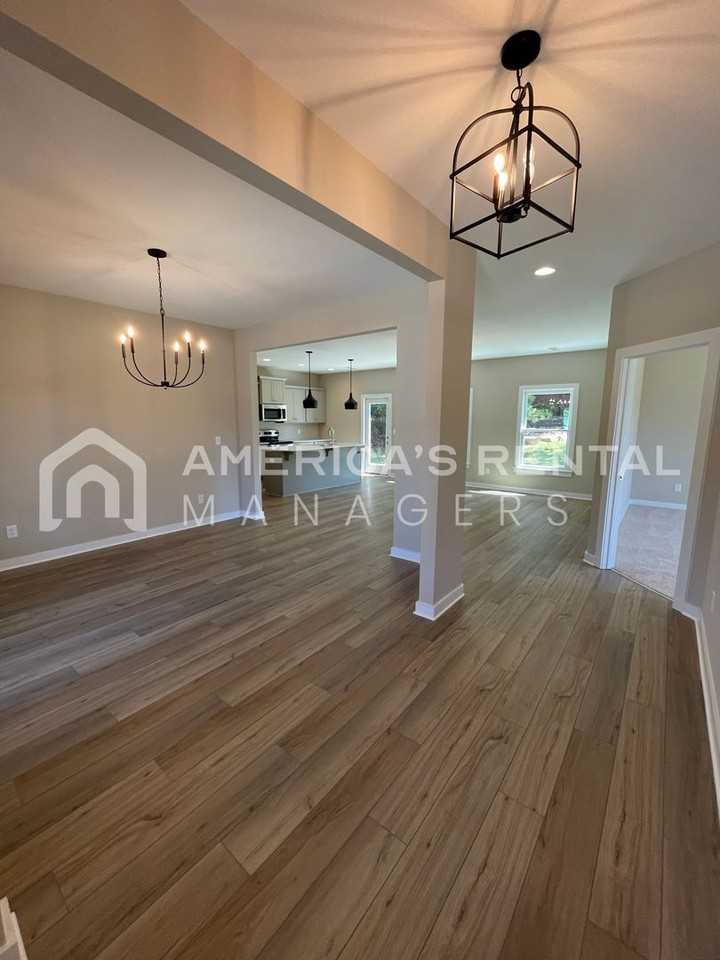 51 Oak Ridge Pl - Photo 5 of 35