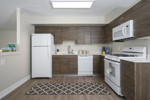 featured image of 2237 Bryn Mawr Ave