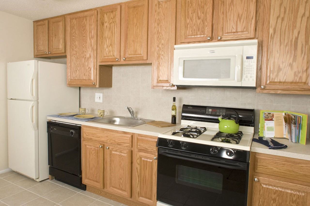 Green Valley Manor - Photo 5 of 20