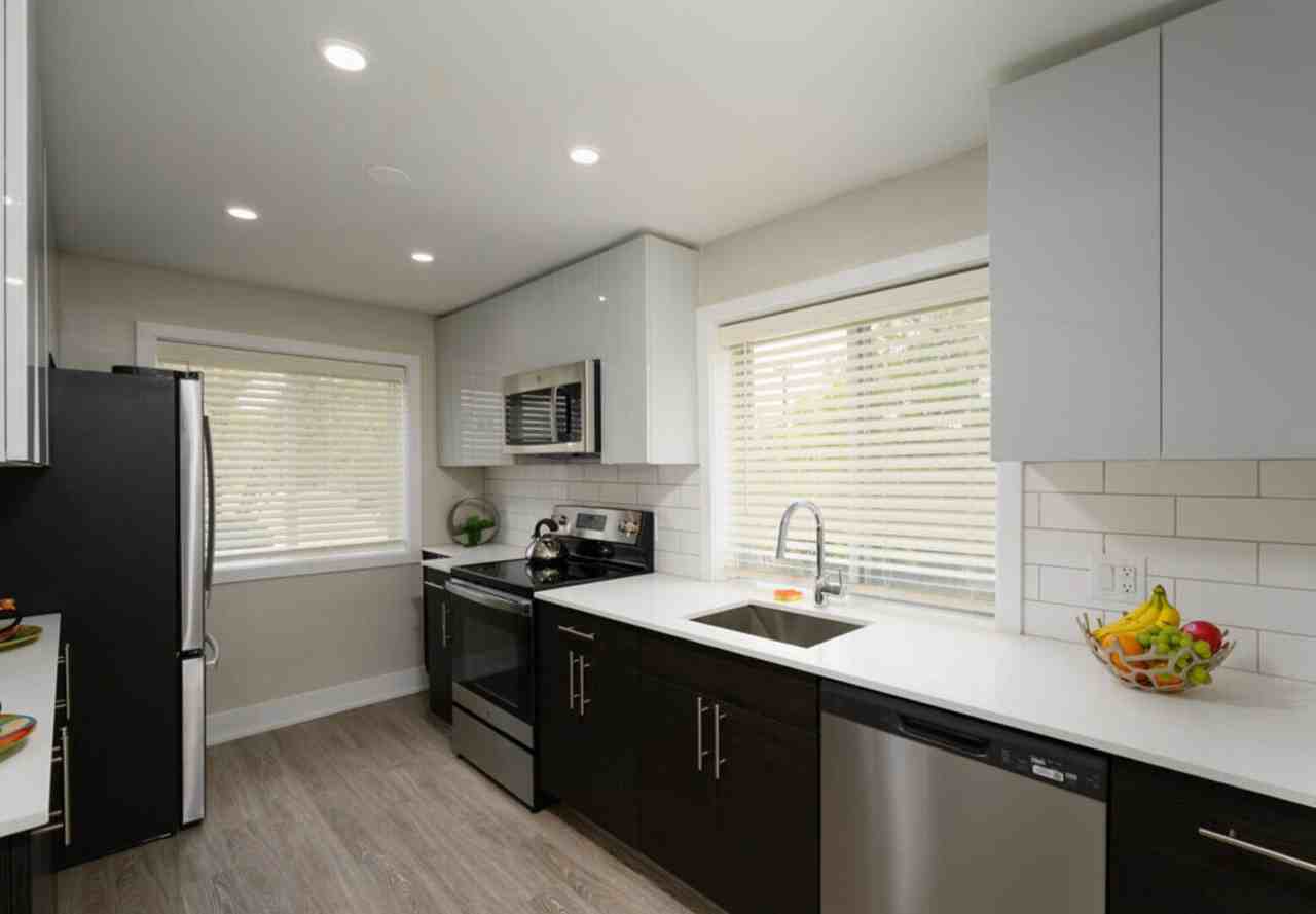 North Lane Apartments - Photo 2 of 24