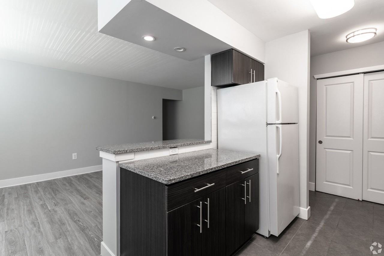 Ridge Court Apartments - Photo 3 of 18