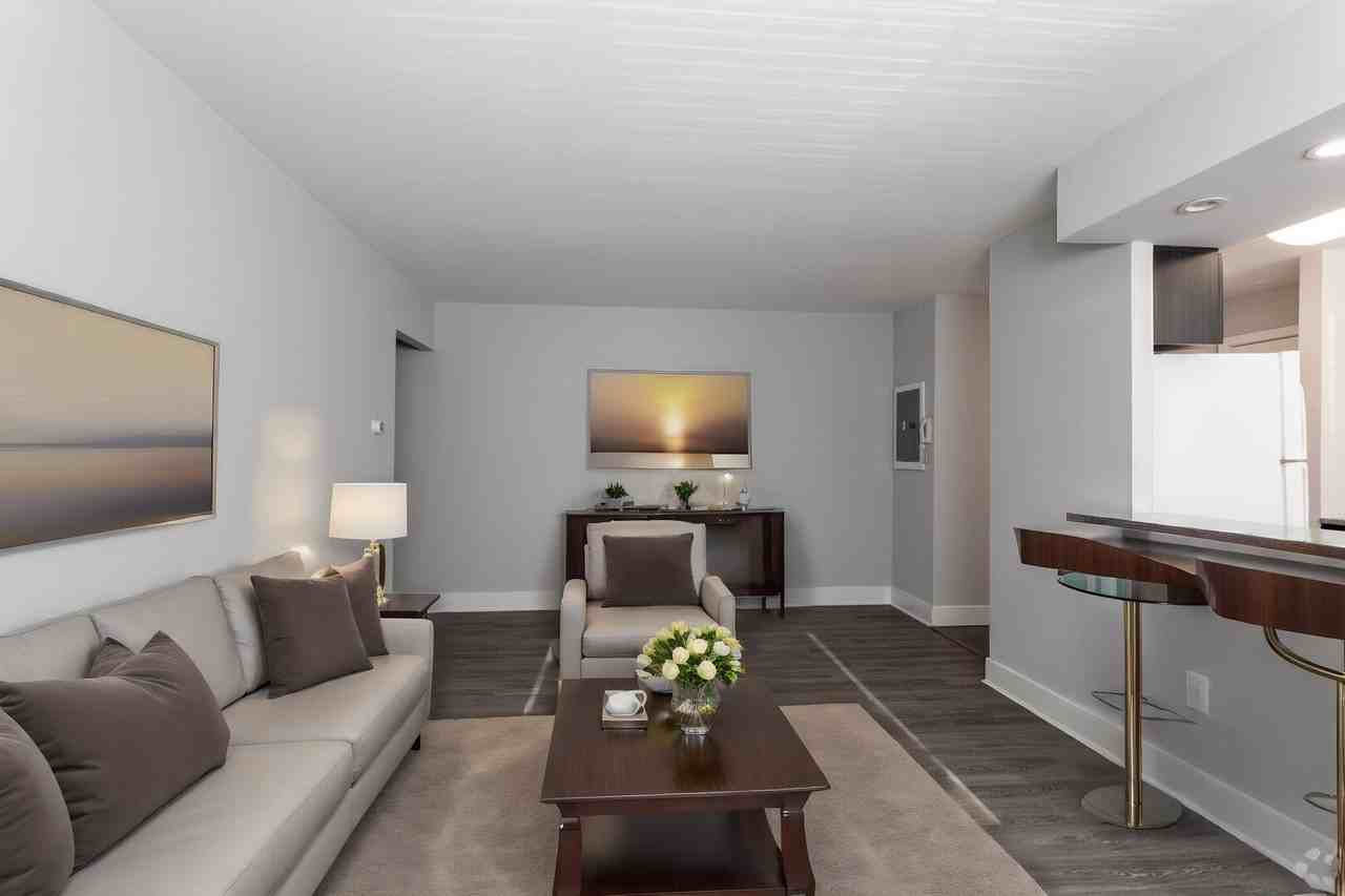 Ridge Court Apartments - Photo 4 of 18