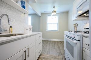 featured image of 33 E Roumfort Rd