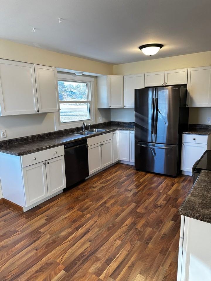 4927 Jeffers Road - Photo 4 of 17