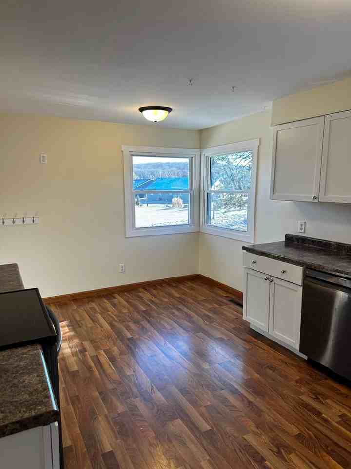 4927 Jeffers Road - Photo 6 of 17