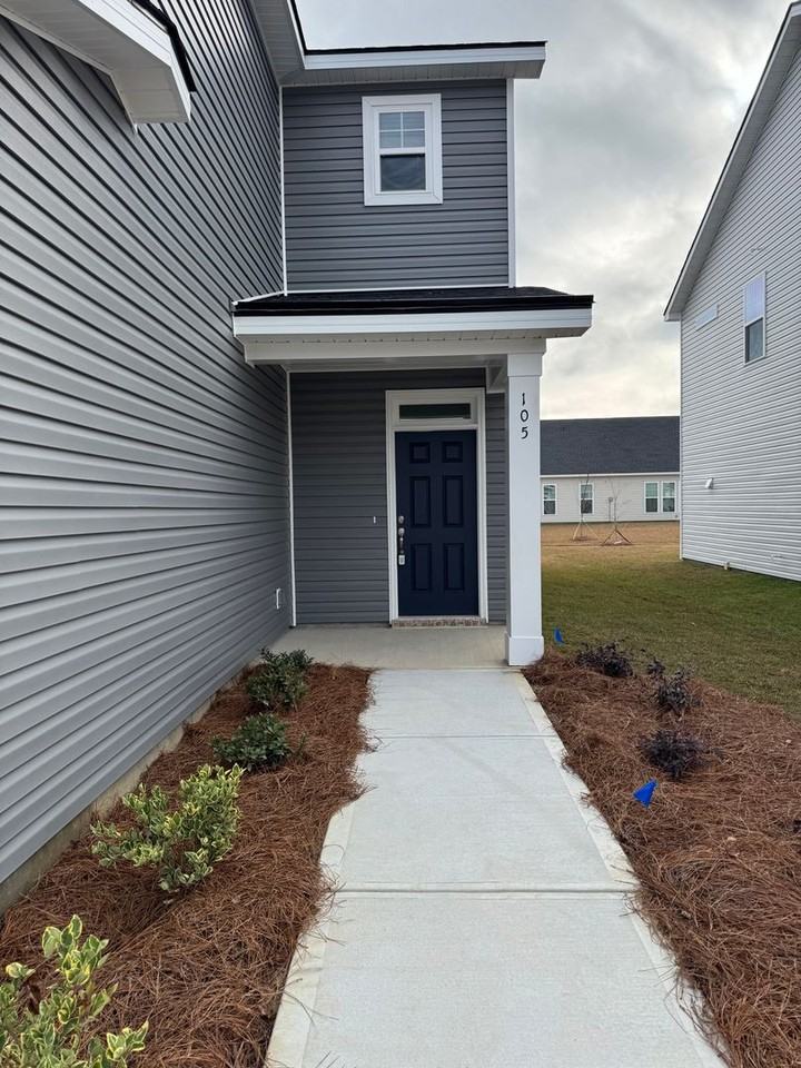 105 Fenway St - Photo 2 of 33