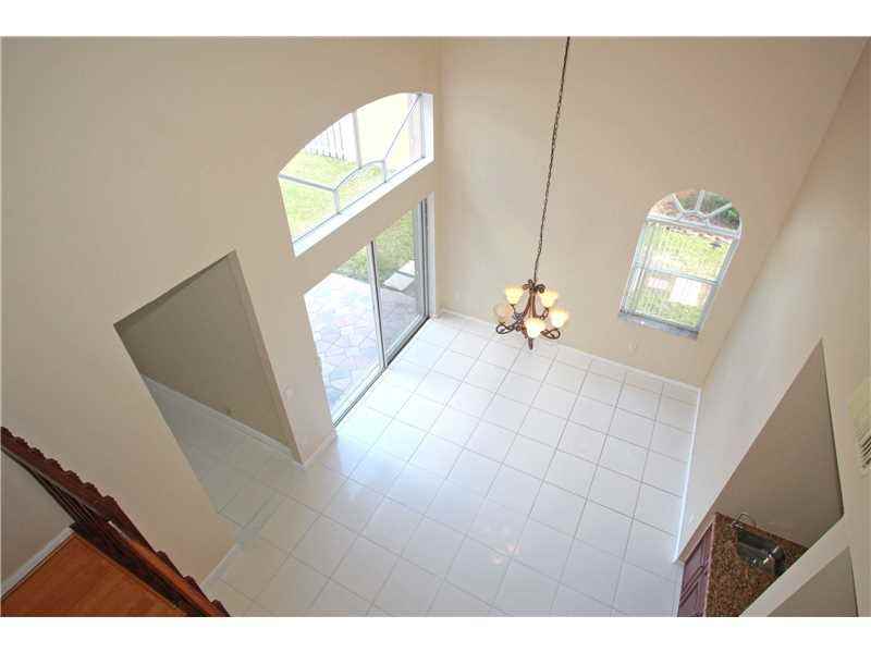 19363 Southwest 4th Street - Photo 3 of 11