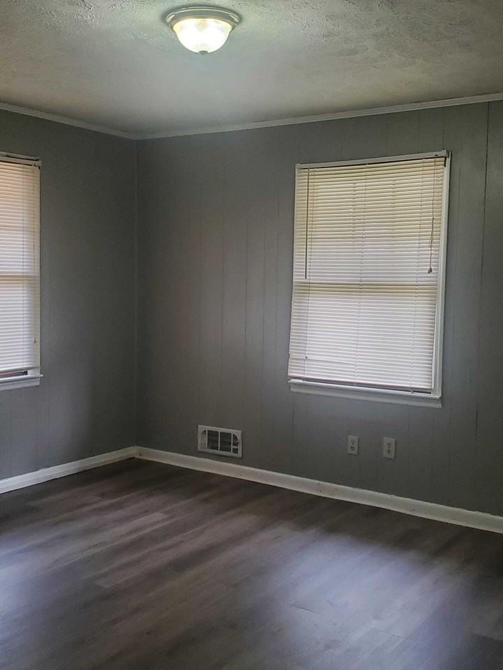 5104 Banks Avenue Southwest - Photo 3 of 11