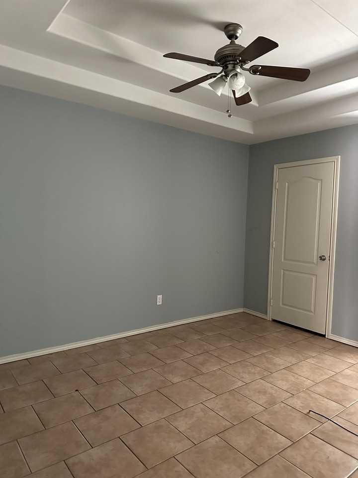 1805 Oasis Dr. - Photo 2 of 4