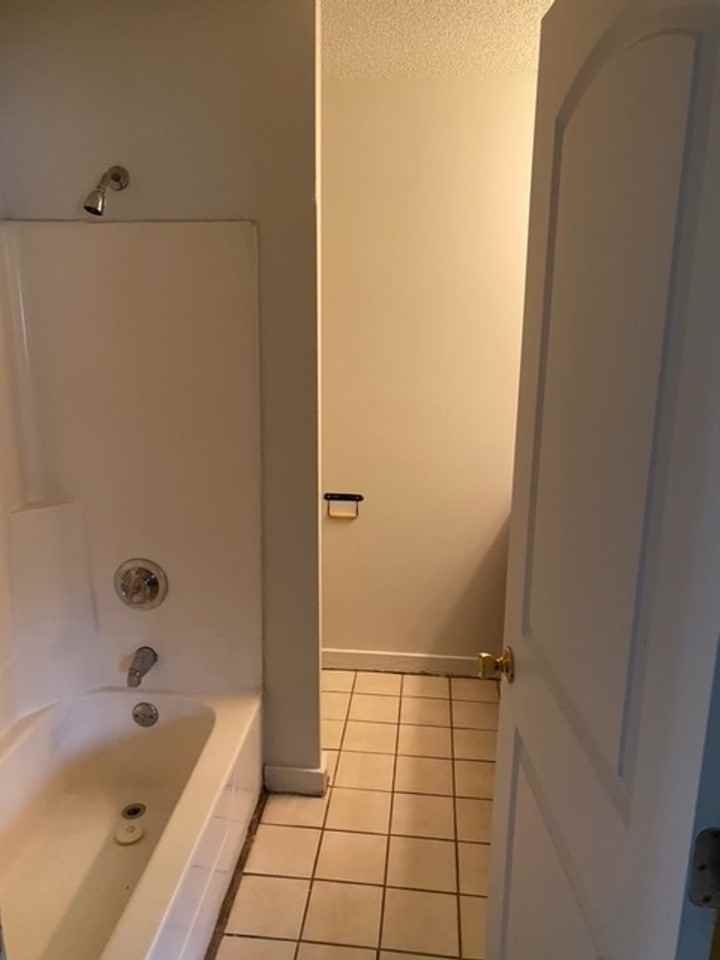 2710 E Douglas Ave - Photo 4 of 7