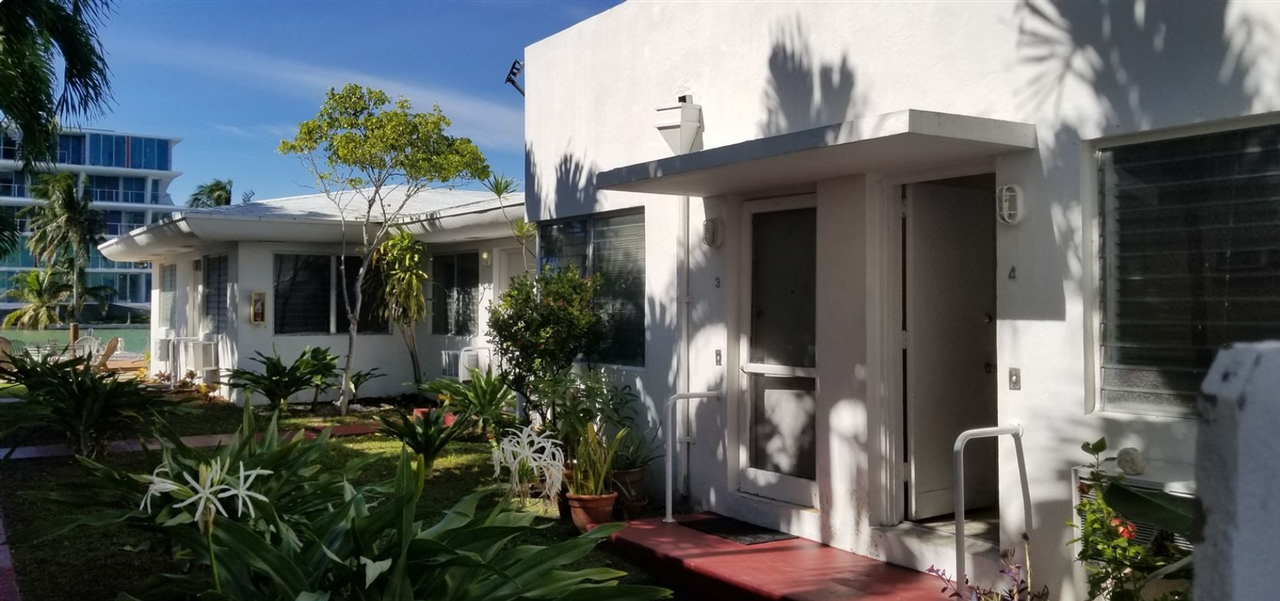 8430 Byron - Photo 2 of 4