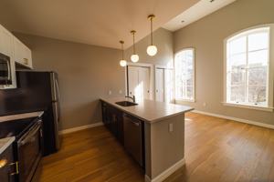 featured image of 32 N Park Row