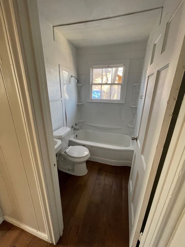 434/436 Reading - Photo 3 of 10