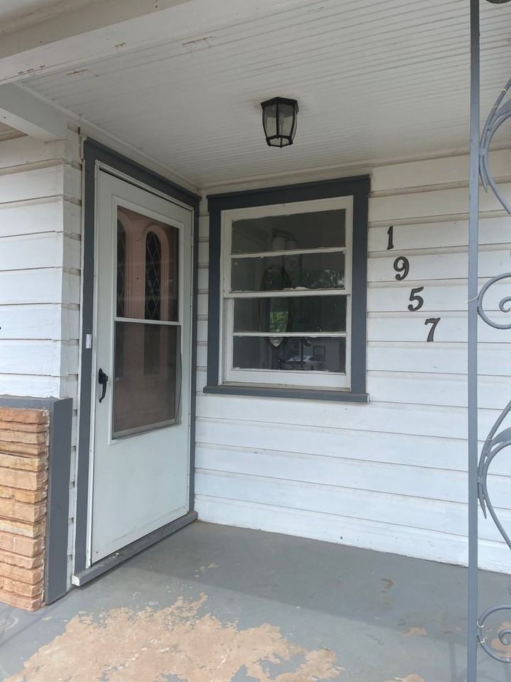 1957 Ballinger St - Photo 2 of 21