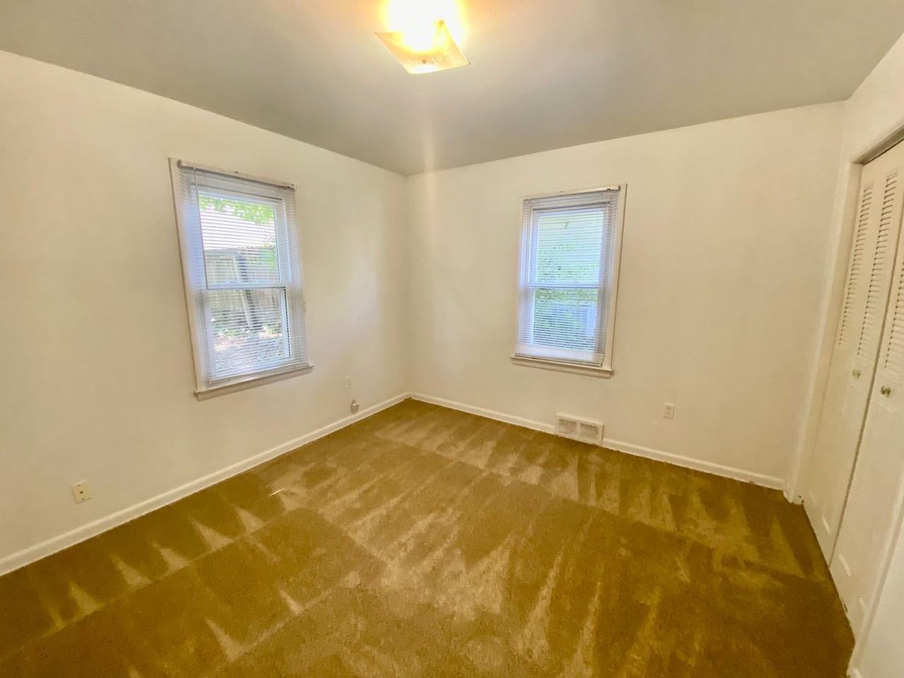 617 Emmet St - Photo 5 of 19