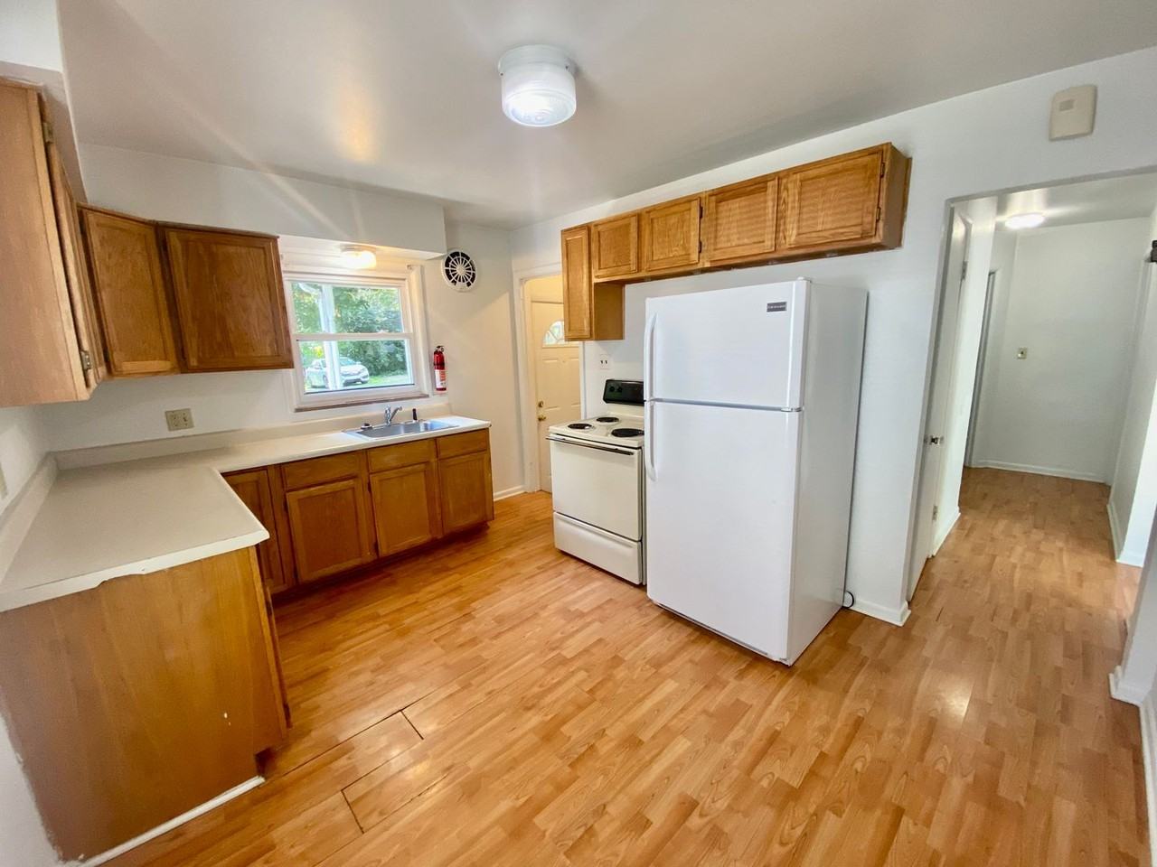 617 Emmet St - Photo 3 of 19