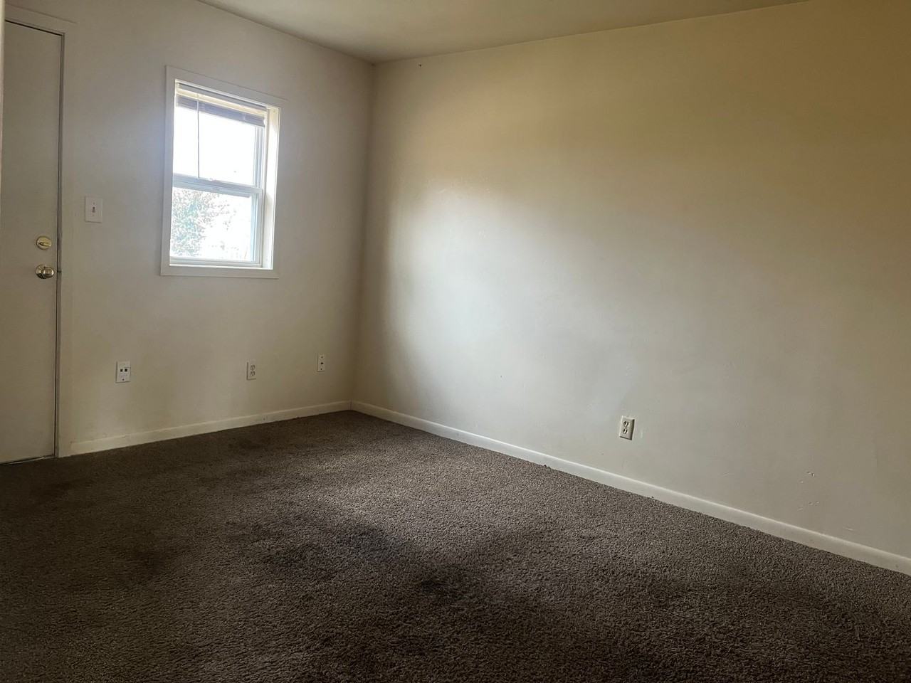 3511 Sw Clare Ave - Photo 4 of 7