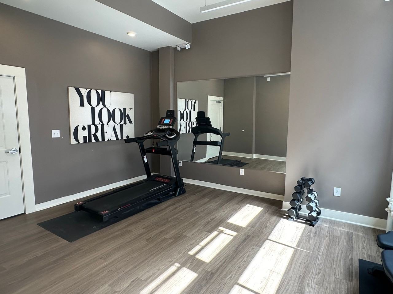 1401 Main Street - Photo 4 of 5
