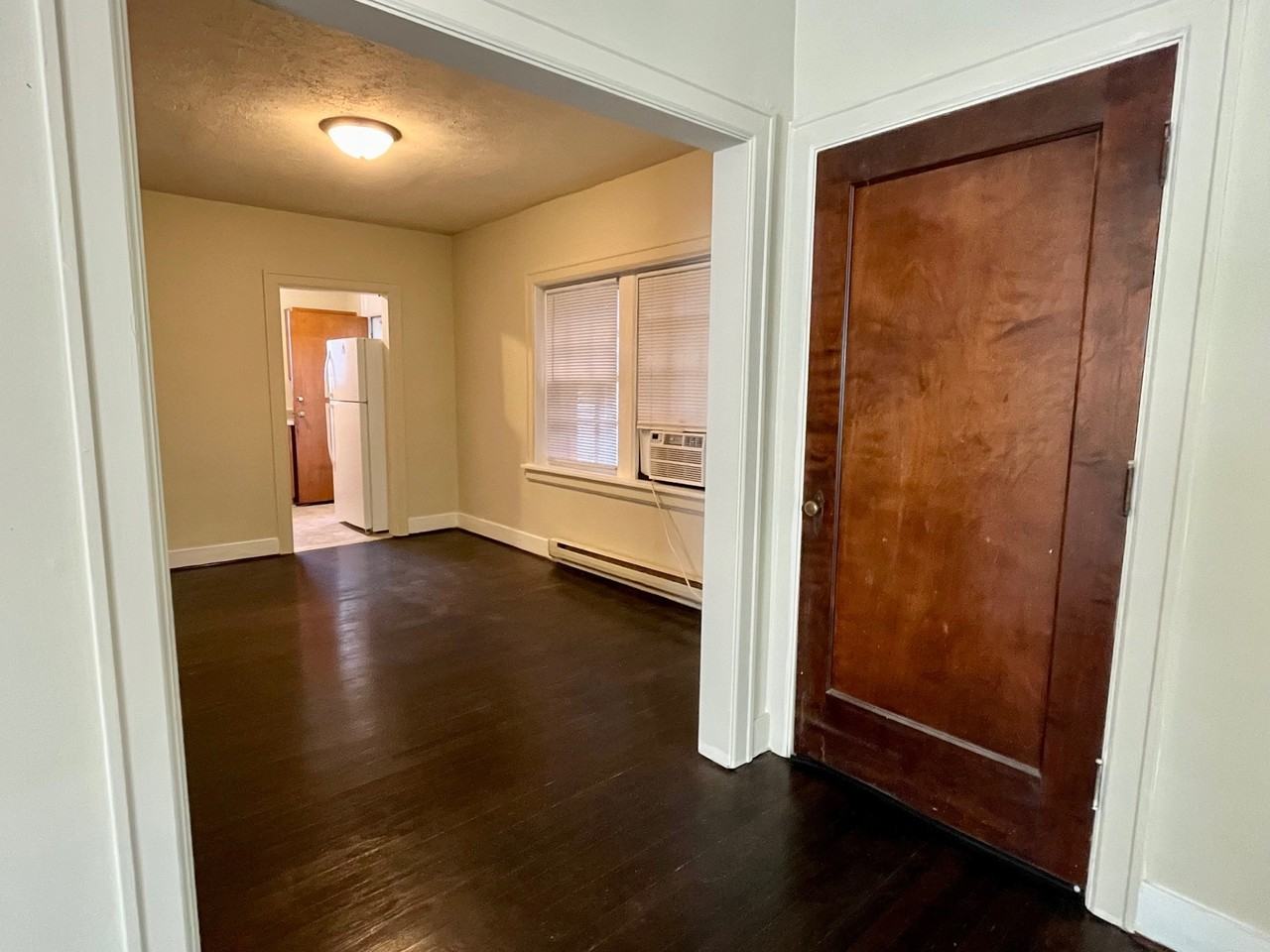 440 E Canedy Street - Photo 3 of 10