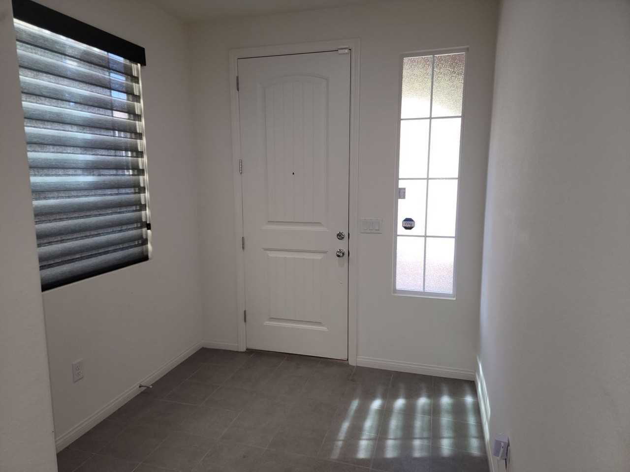 9845 Mercer Estates Ct - Photo 5 of 49