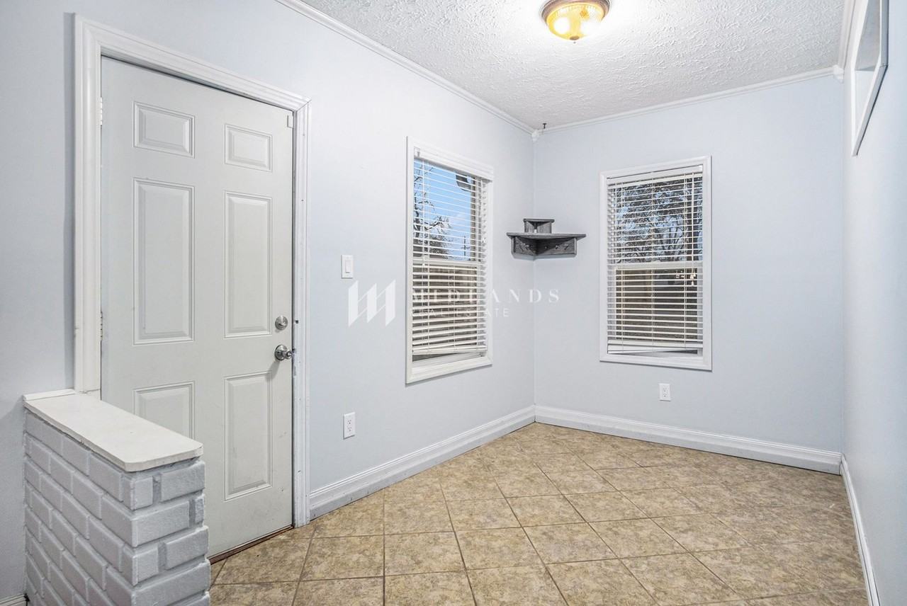 7768 Maywood Street - Photo 3 of 15