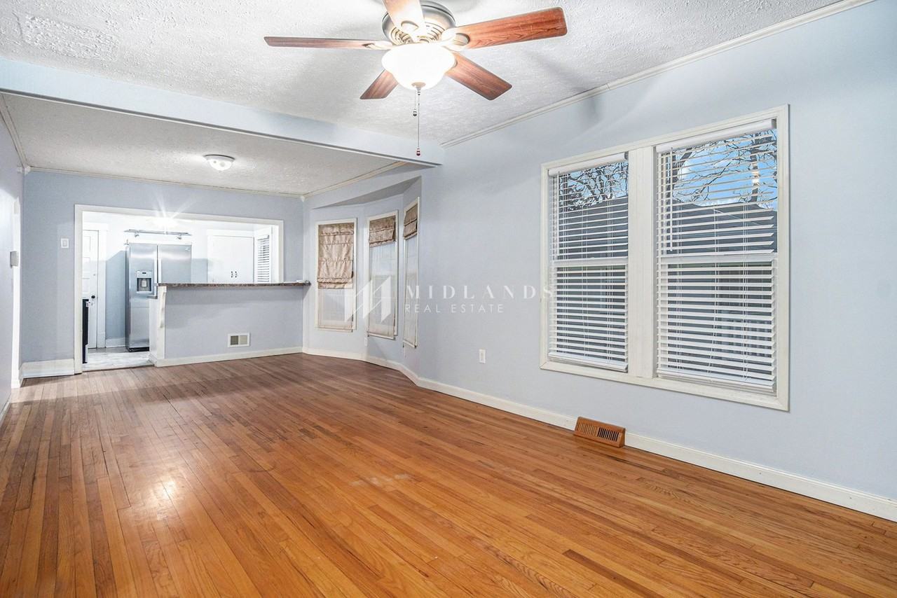 7768 Maywood Street - Photo 4 of 15