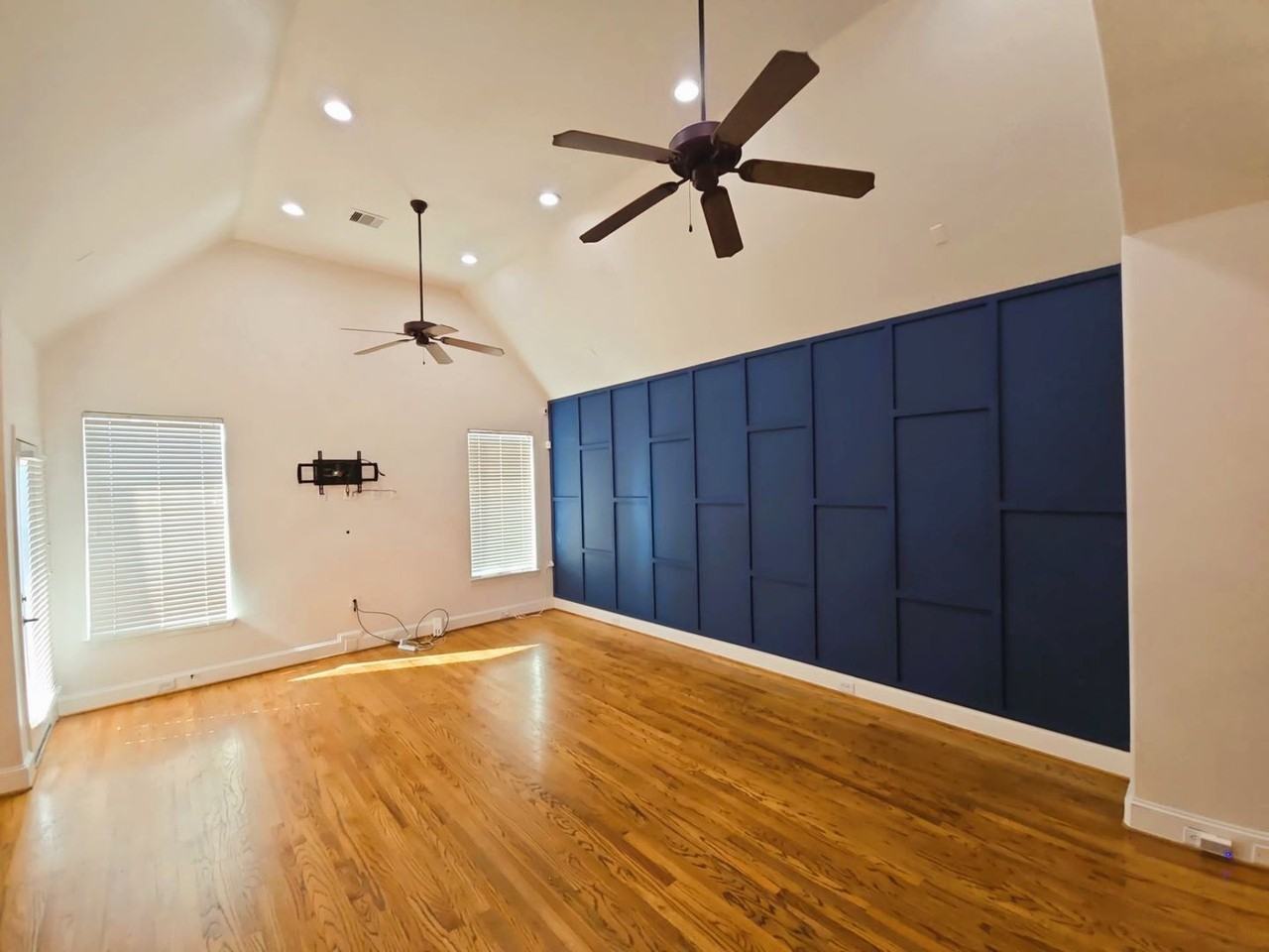 306 Gregg St - Photo 3 of 33