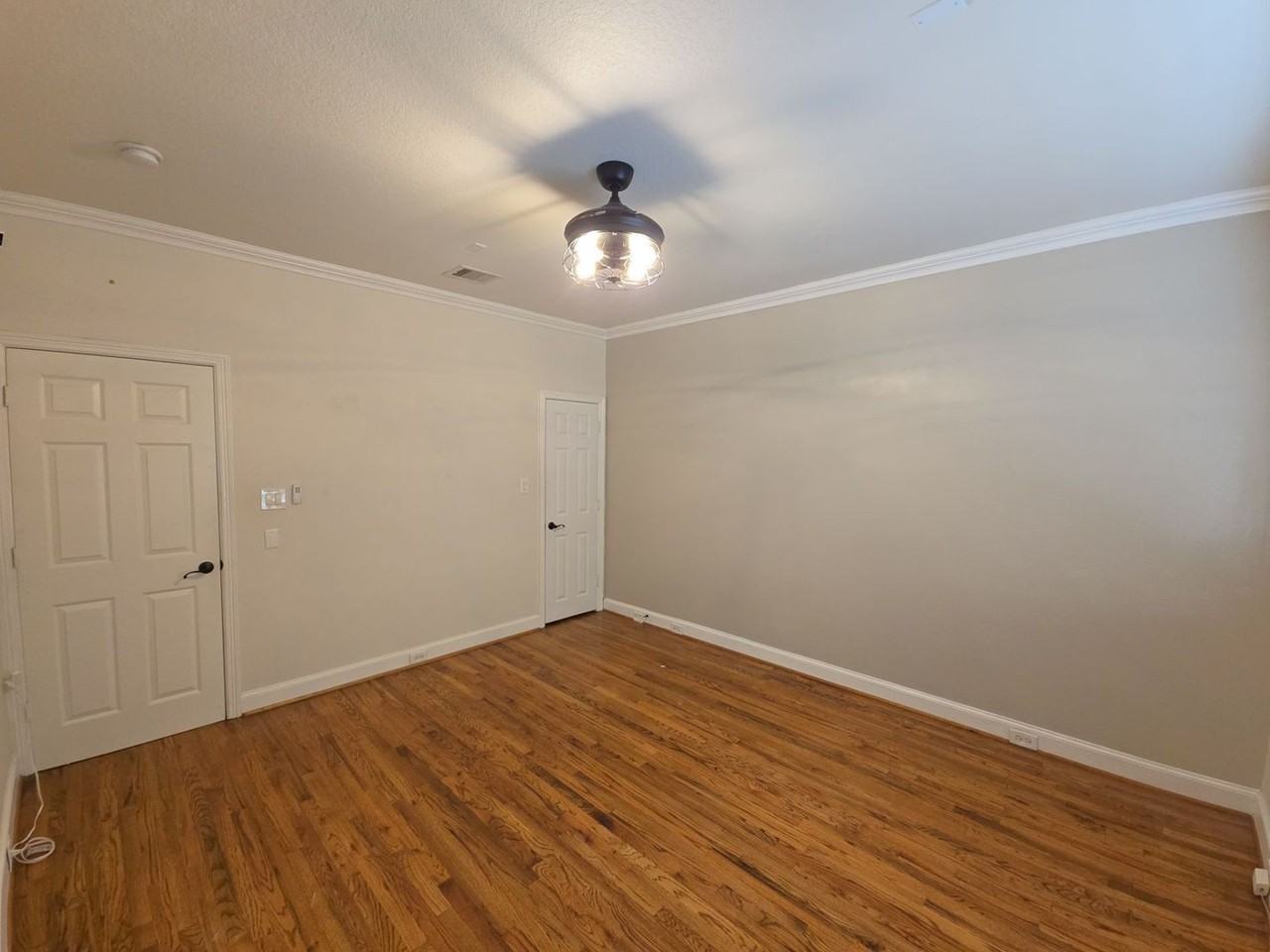 306 Gregg St - Photo 7 of 33