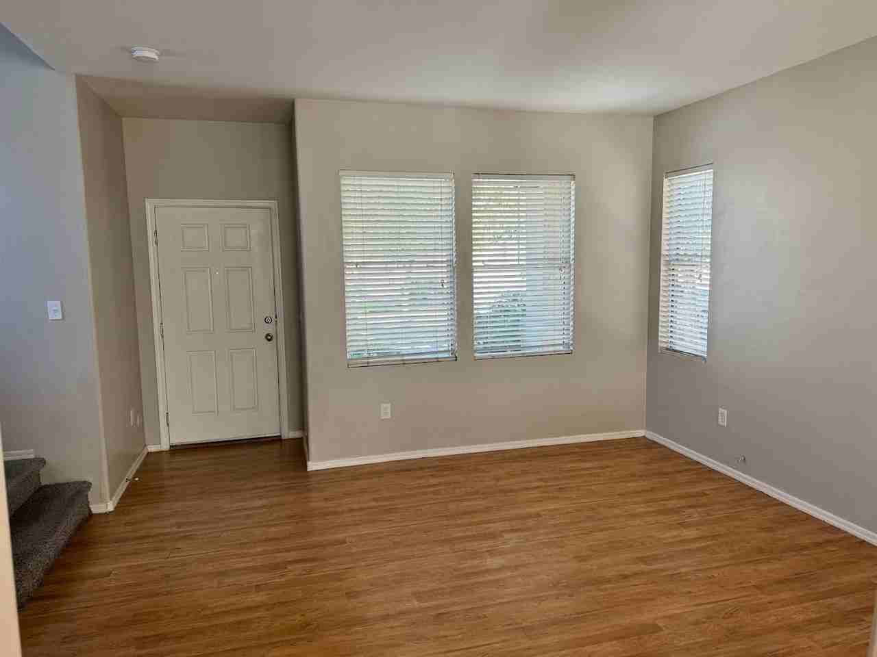 4225 W Irwin Ave - Photo 3 of 23